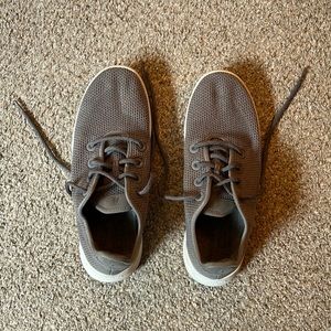 Allbirds Tree Runner. Men’s size 11. Mist (gray) with white sole.